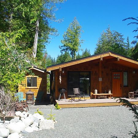 Wild Coast Chalets Port Renfrew Oda fotoğraf