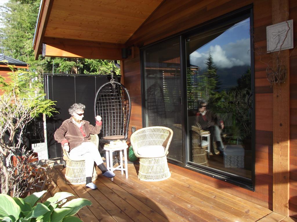 Wild Coast Chalets Port Renfrew Oda fotoğraf