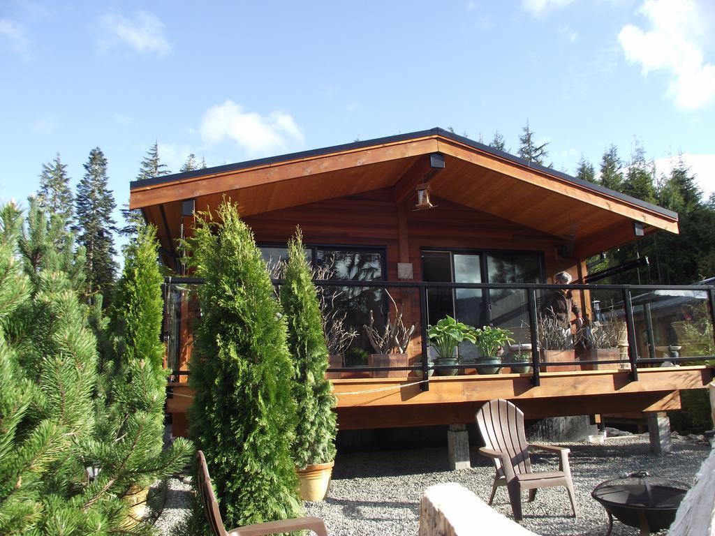 Wild Coast Chalets Port Renfrew Oda fotoğraf