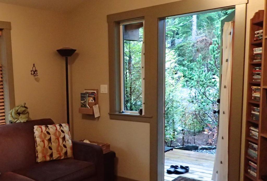 Wild Coast Chalets Port Renfrew Oda fotoğraf