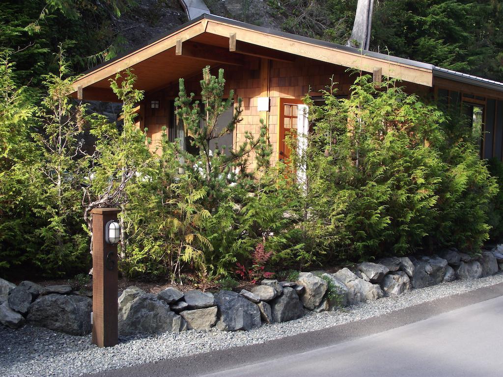 Wild Coast Chalets Port Renfrew Oda fotoğraf