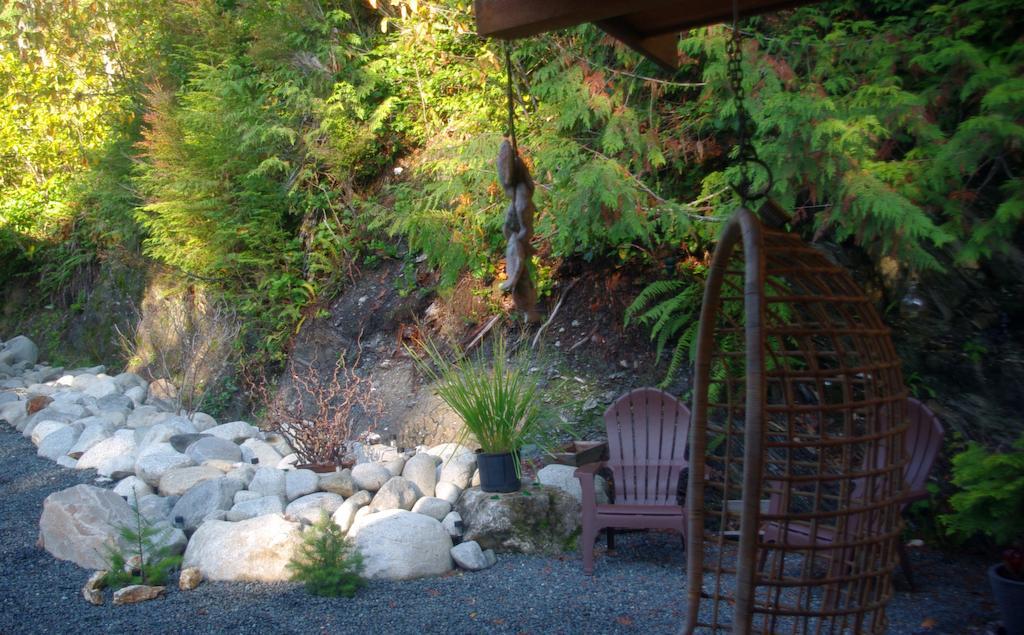 Wild Coast Chalets Port Renfrew Oda fotoğraf